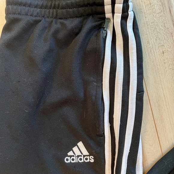 Classic skinny adidas pants - Picture 3 of 3